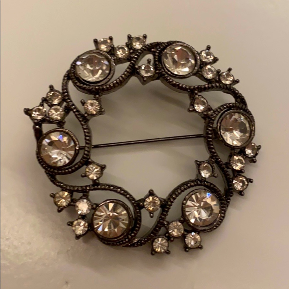 Vintage Rhinestone pin